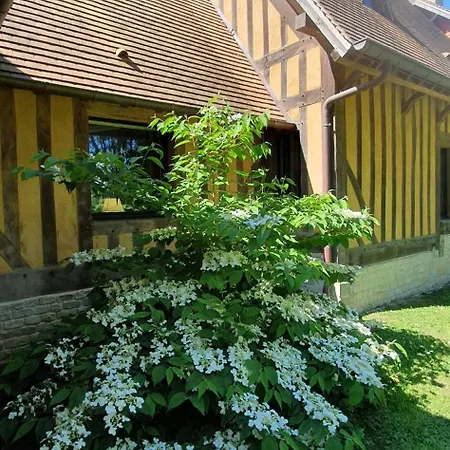 Le Clos Joly 14 Panzió 3*